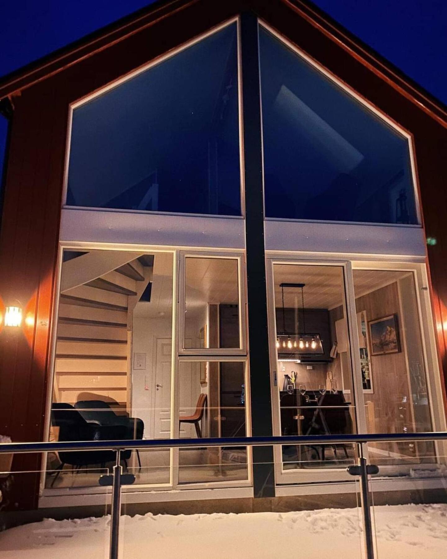 Spektakulaer Rorbu I Autentiske Omgivelser Ballstad Exterior photo