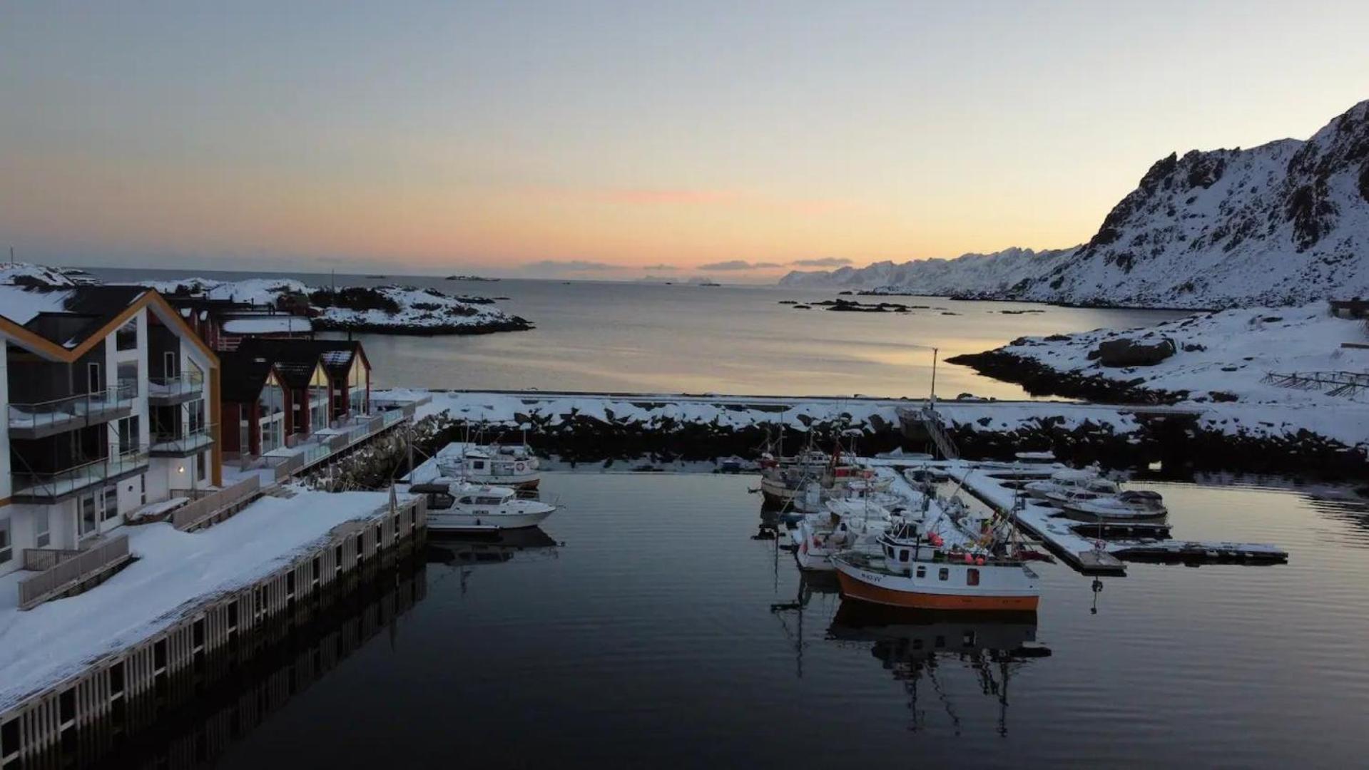 Spektakulaer Rorbu I Autentiske Omgivelser Ballstad Exterior photo